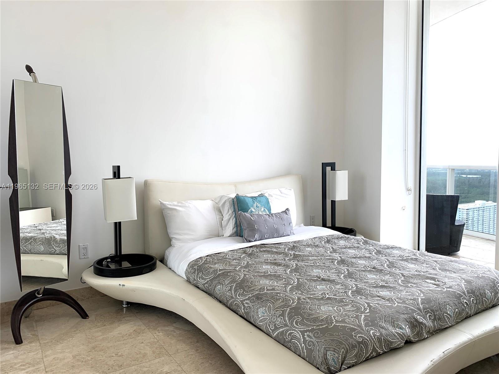 3805 2 / 2 1435 кв.футов $ 2026-02-13 0 Фото