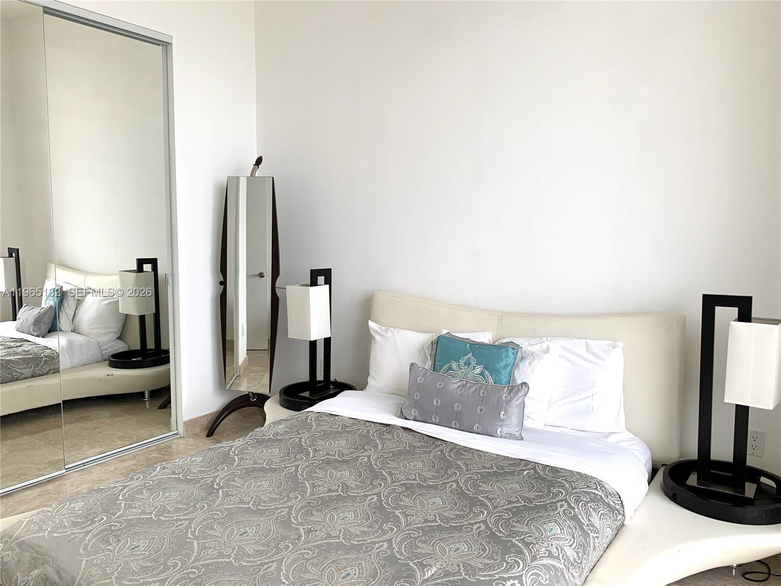 3805 2 / 2 1435 кв.футов $ 2026-02-13 0 Фото