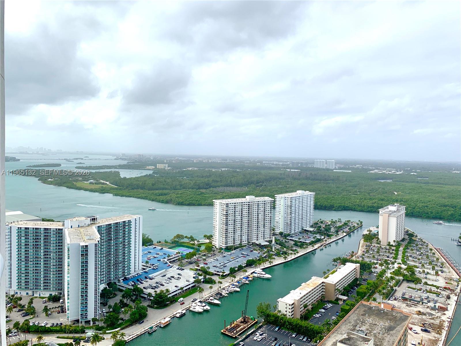 3805 2 / 2 1435 кв.футов $ 2026-02-13 0 Фото