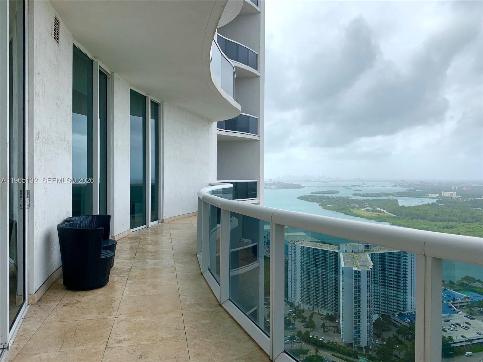 3805 2 / 2 1435 кв.футов $ 2026-02-13 0 Фото