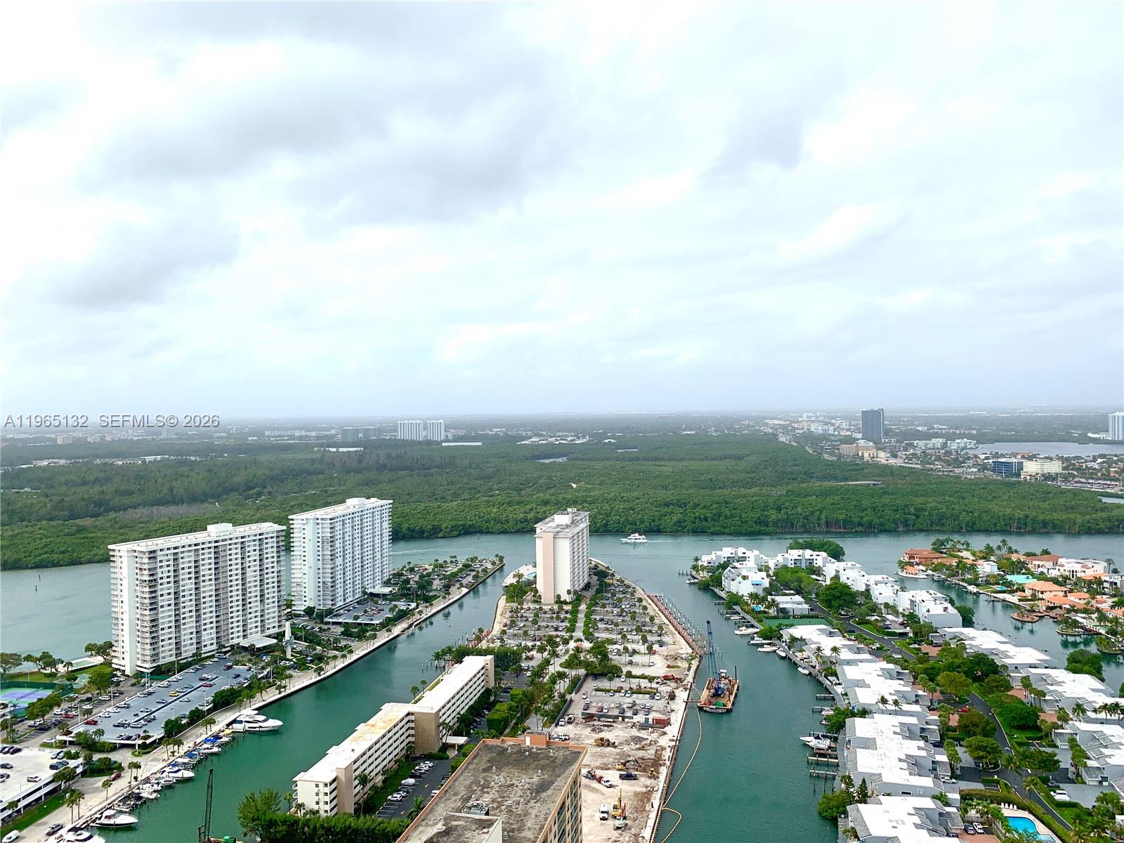 3805 2 / 2 1435 кв.футов $ 2026-02-13 0 Фото