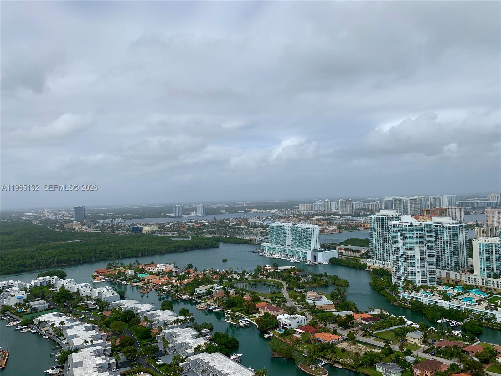 3805 2 / 2 1435 кв.футов $ 2026-02-13 0 Фото