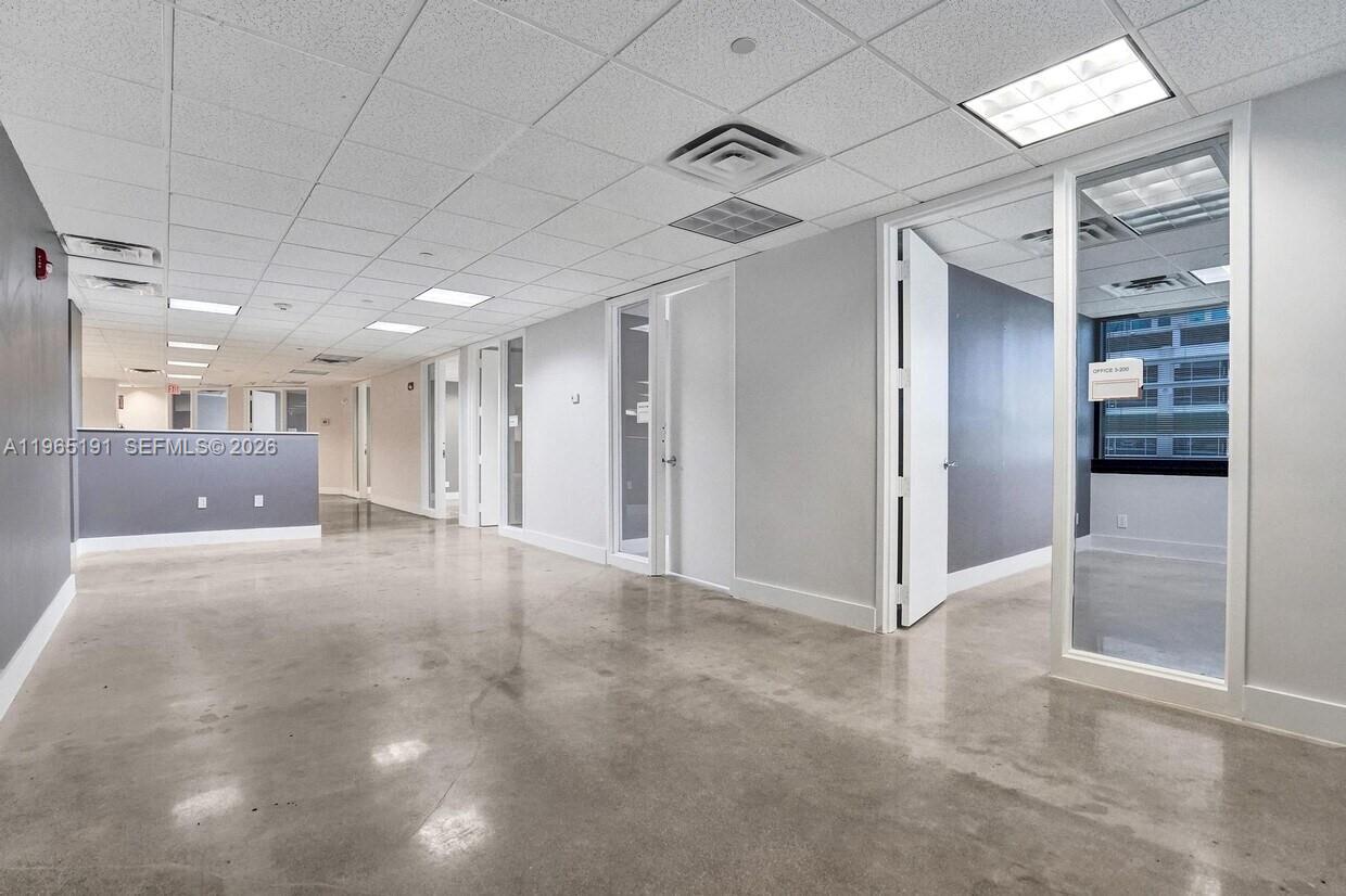 Подробнее 9 / кв.футов $ 2026-02-13 0 Фото