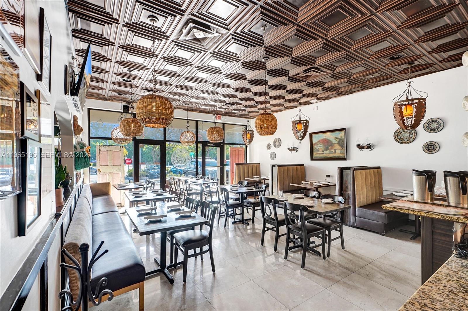   /   кв.футов $ 2026-02-13 0 Фото