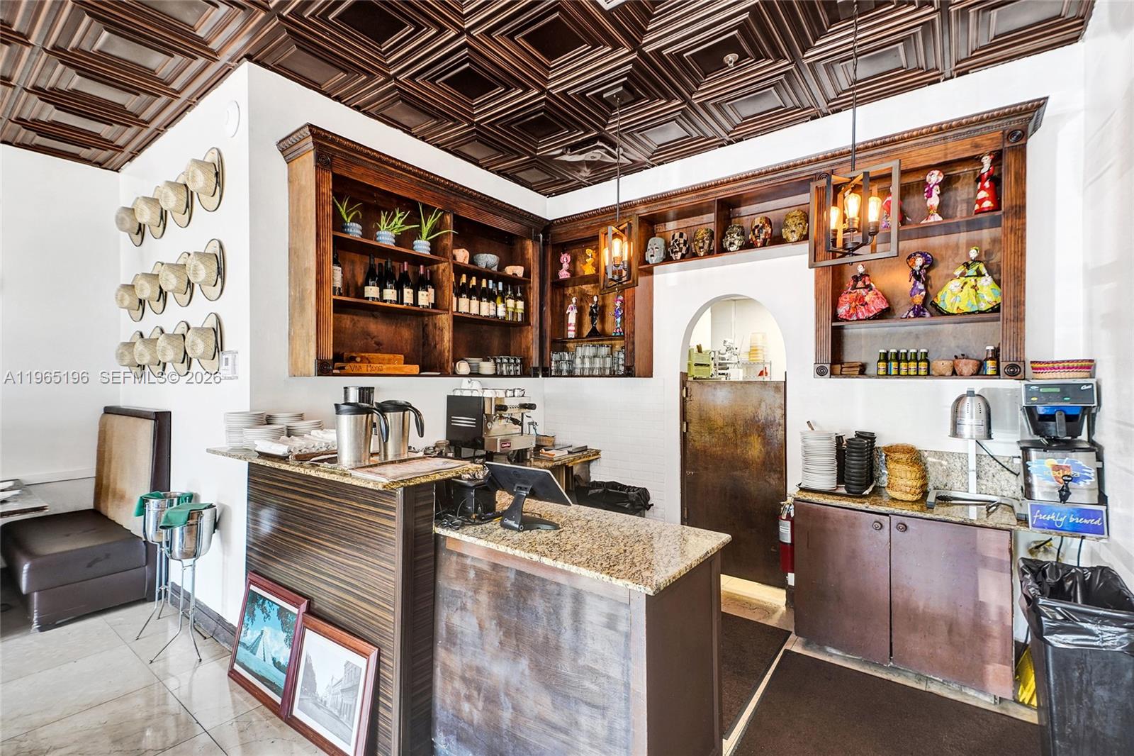   /   кв.футов $ 2026-02-13 0 Фото