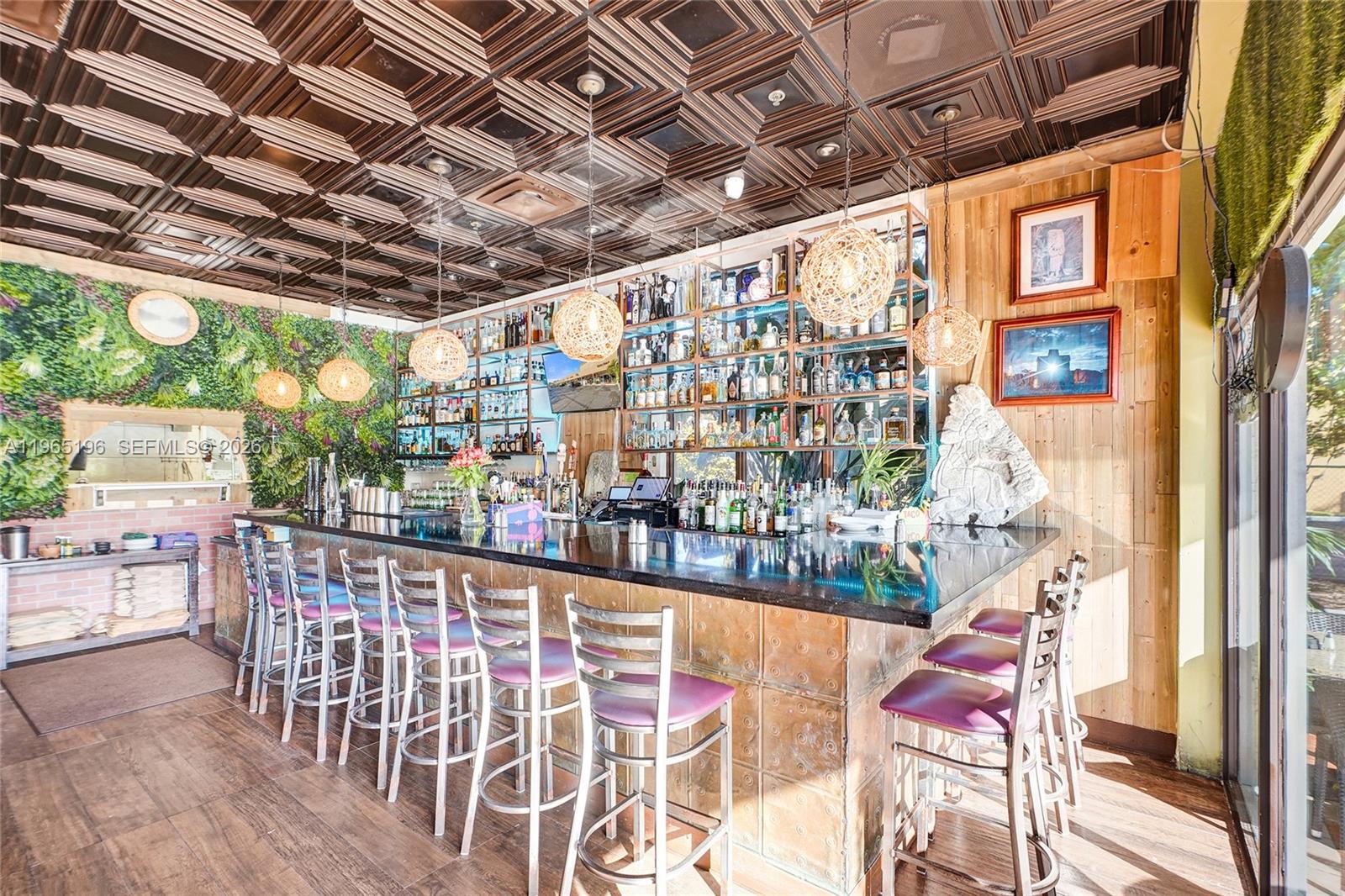   /   кв.футов $ 2026-02-13 0 Фото