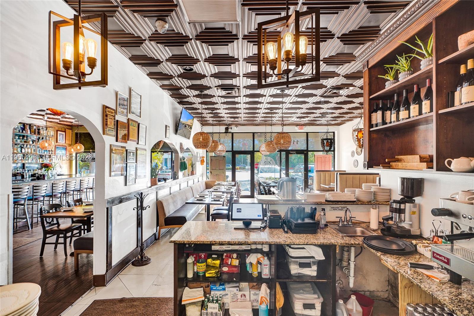   /   кв.футов $ 2026-02-13 0 Фото