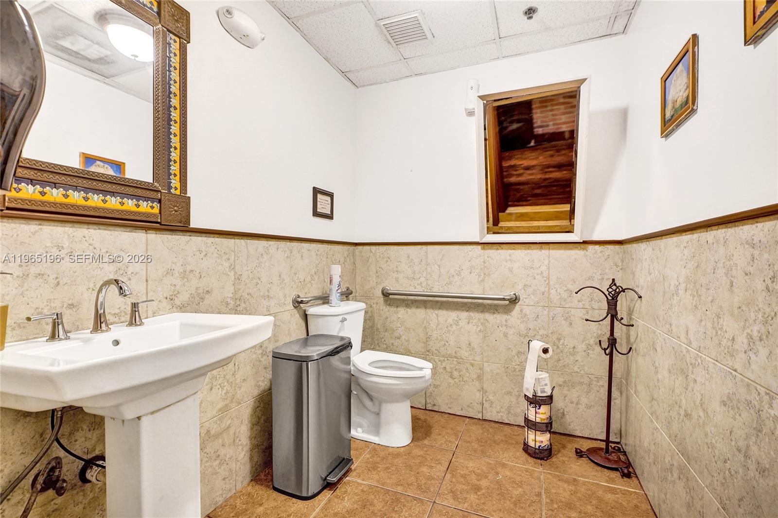   /   кв.футов $ 2026-02-13 0 Фото