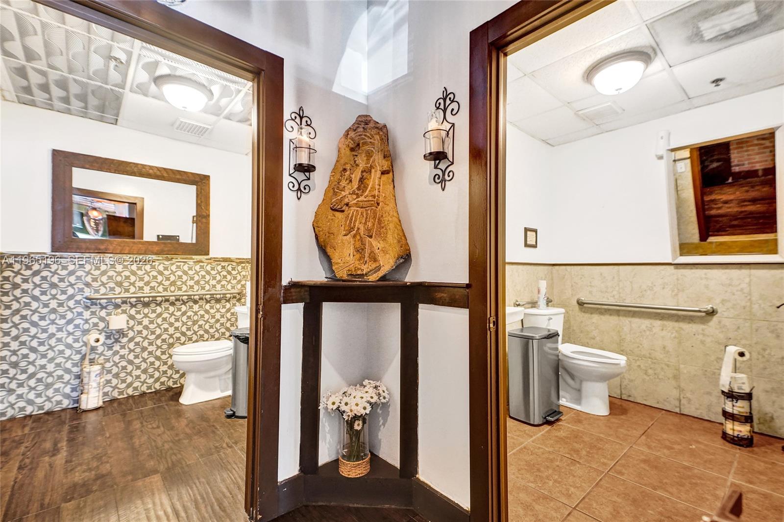   /   кв.футов $ 2026-02-13 0 Фото