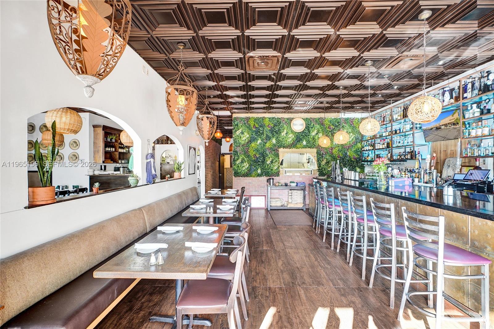   /   кв.футов $ 2026-02-13 0 Фото