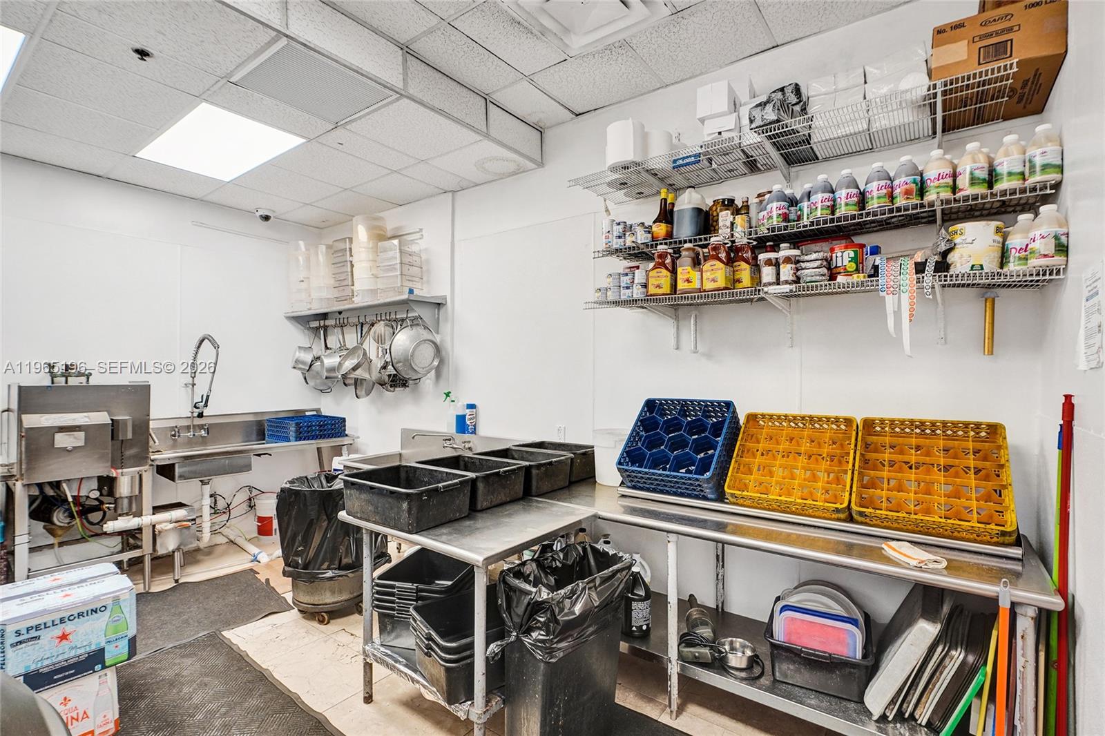   /   кв.футов $ 2026-02-13 0 Фото