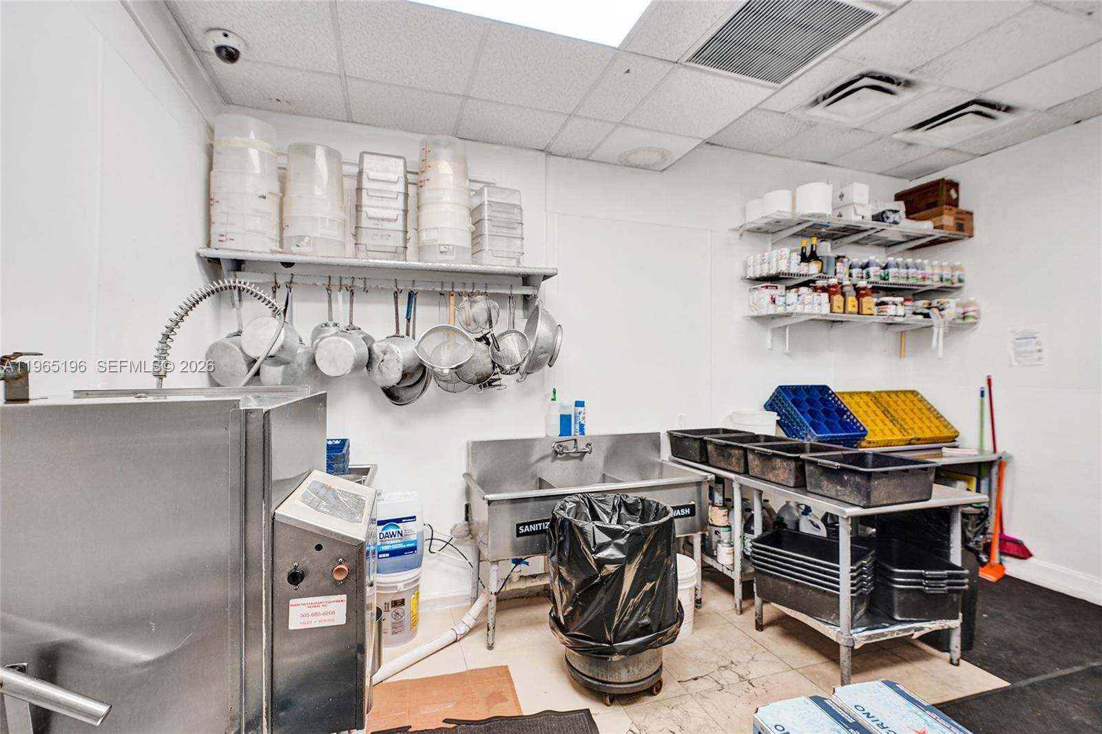   /   кв.футов $ 2026-02-13 0 Фото