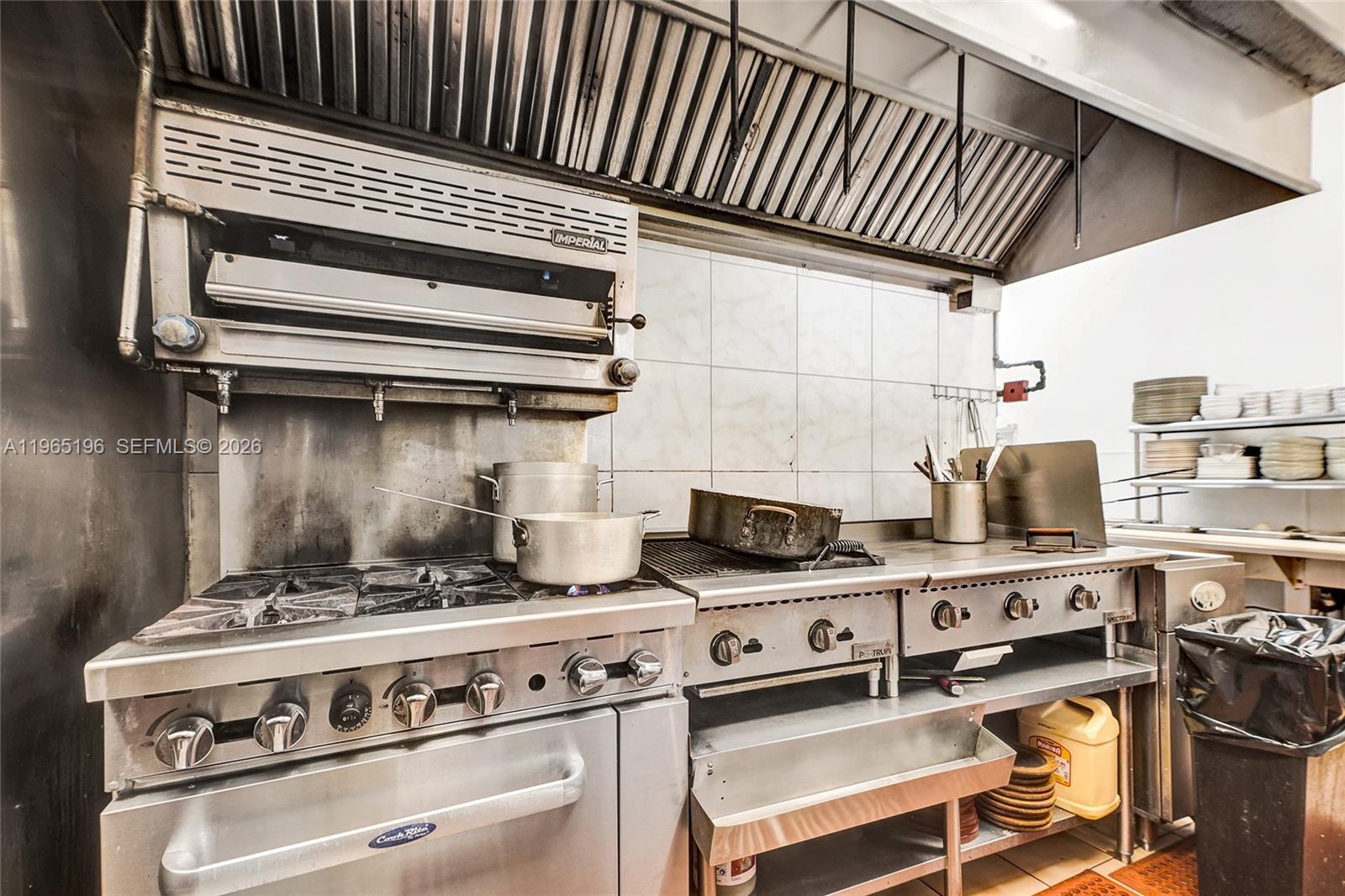   /   кв.футов $ 2026-02-13 0 Фото