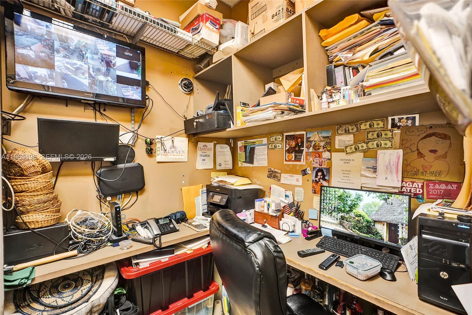   /   кв.футов $ 2026-02-13 0 Фото