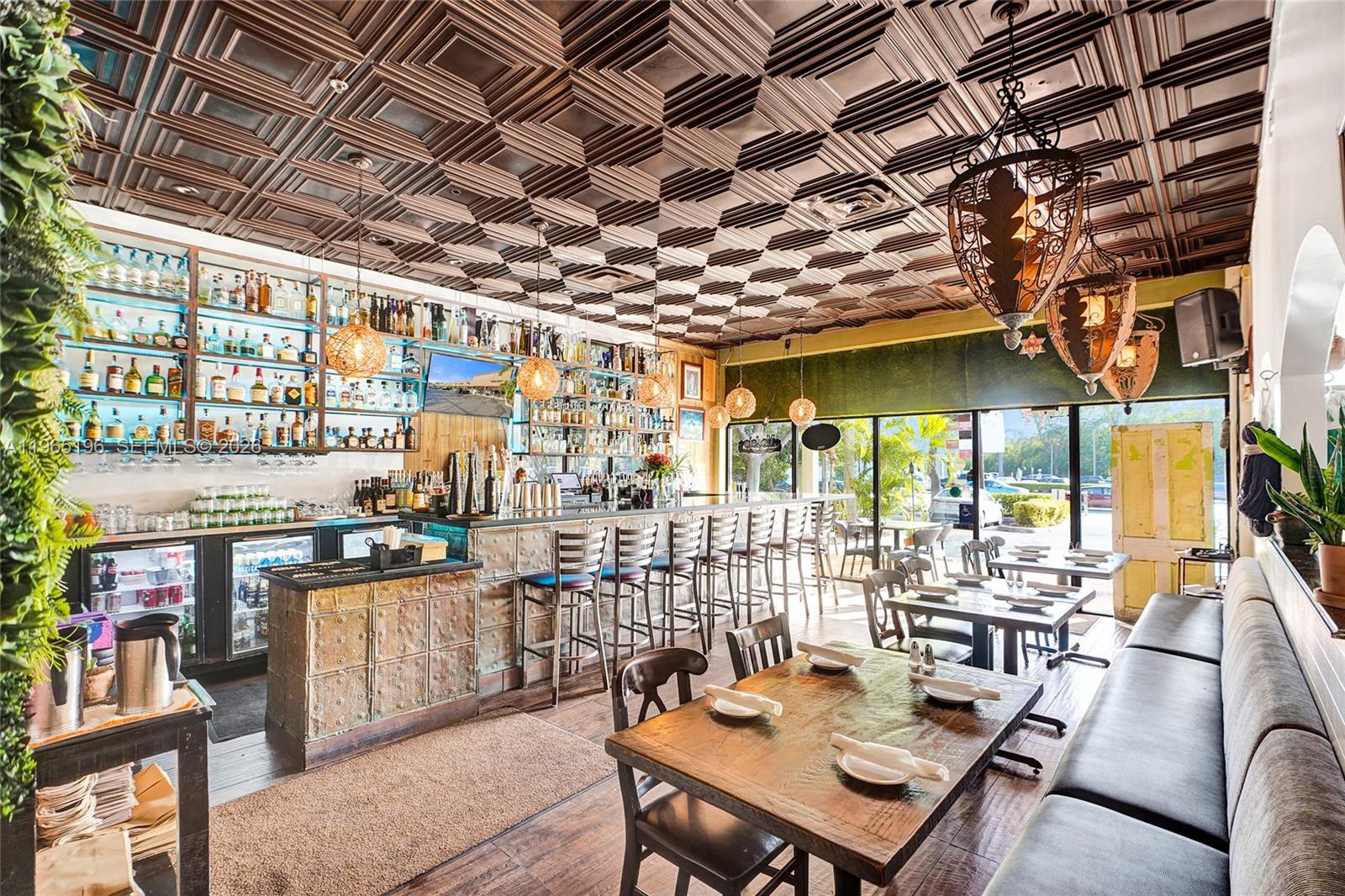   /   кв.футов $ 2026-02-13 0 Фото