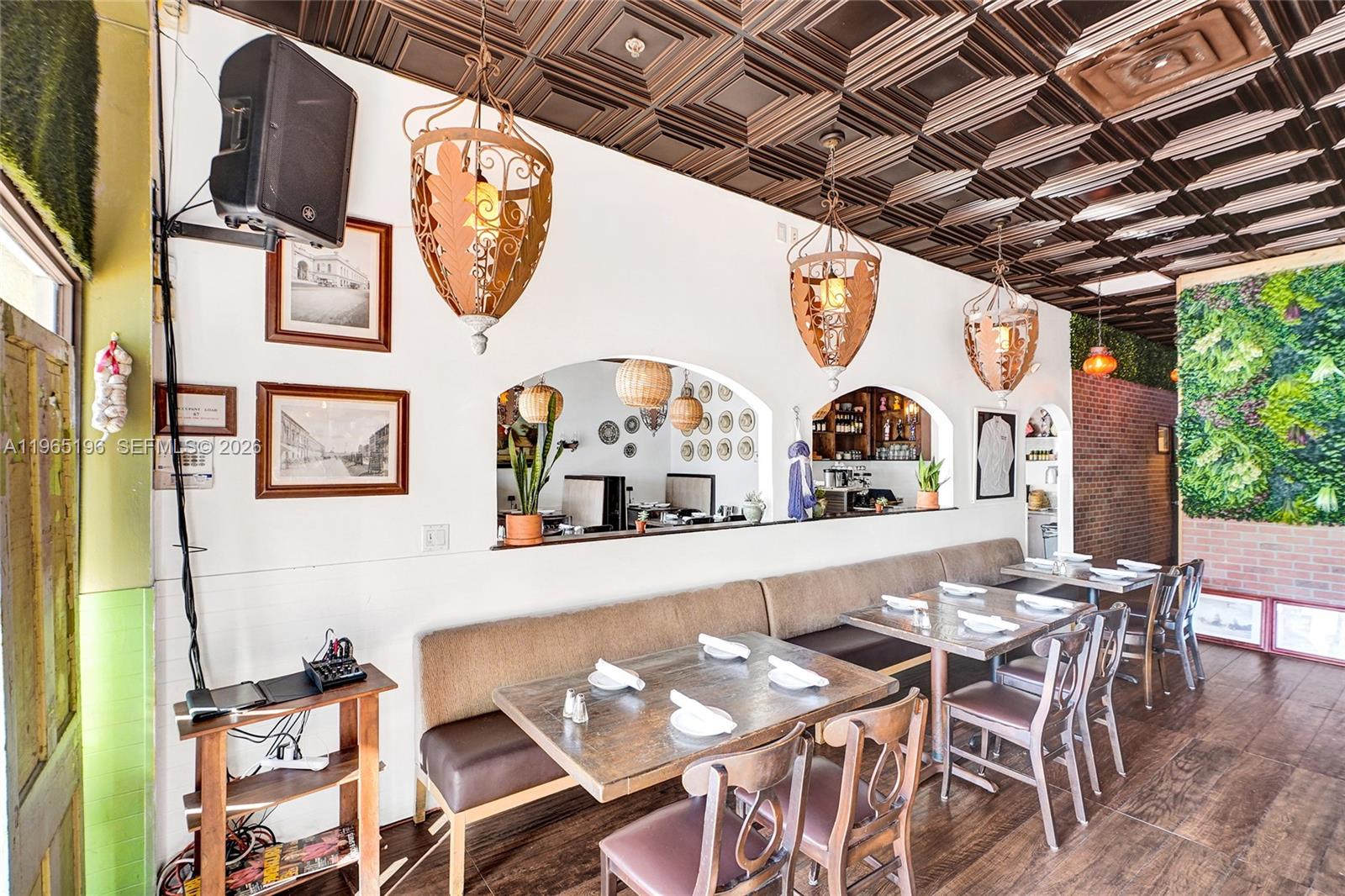   /   кв.футов $ 2026-02-13 0 Фото