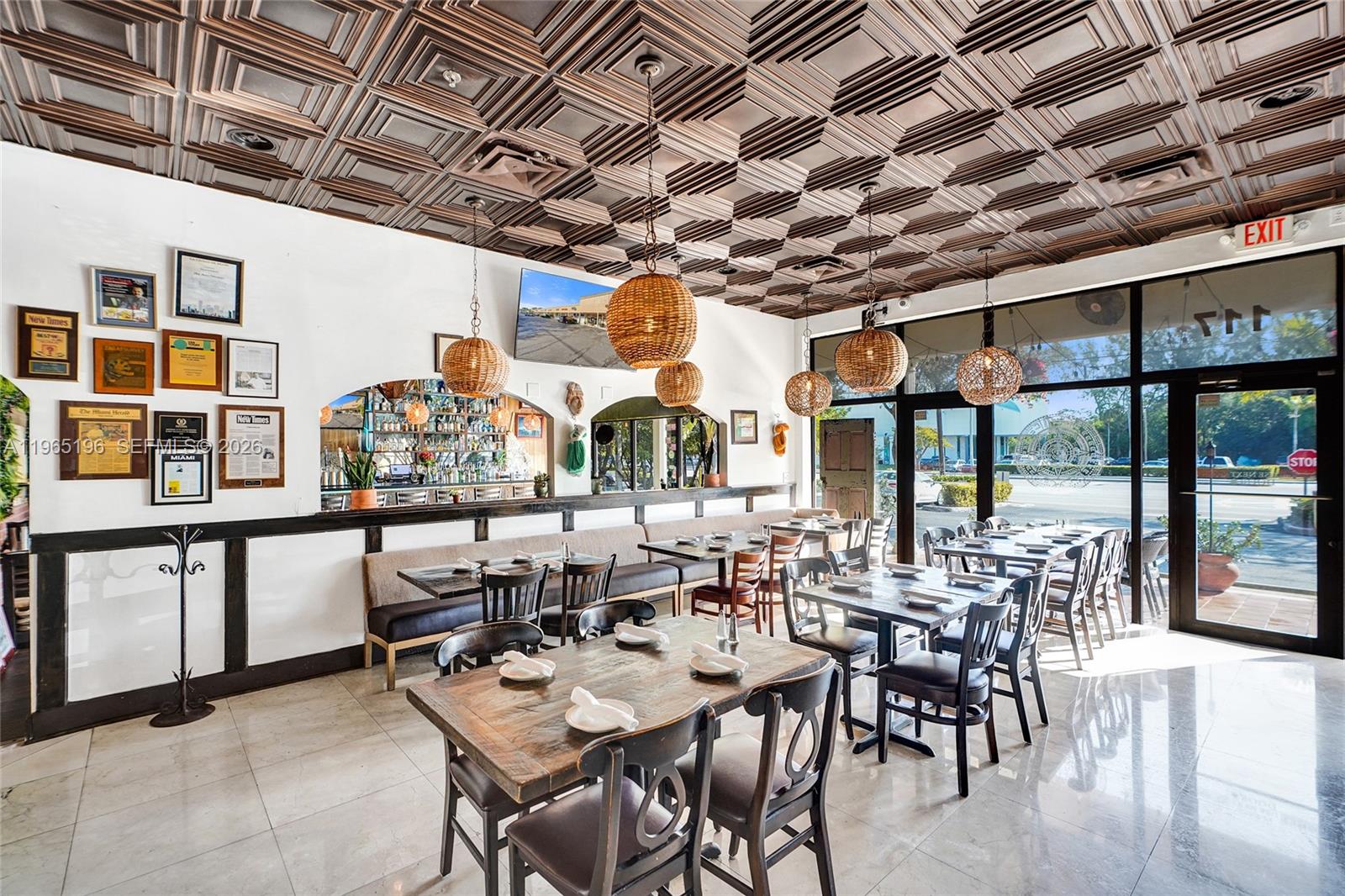   /   кв.футов $ 2026-02-13 0 Фото