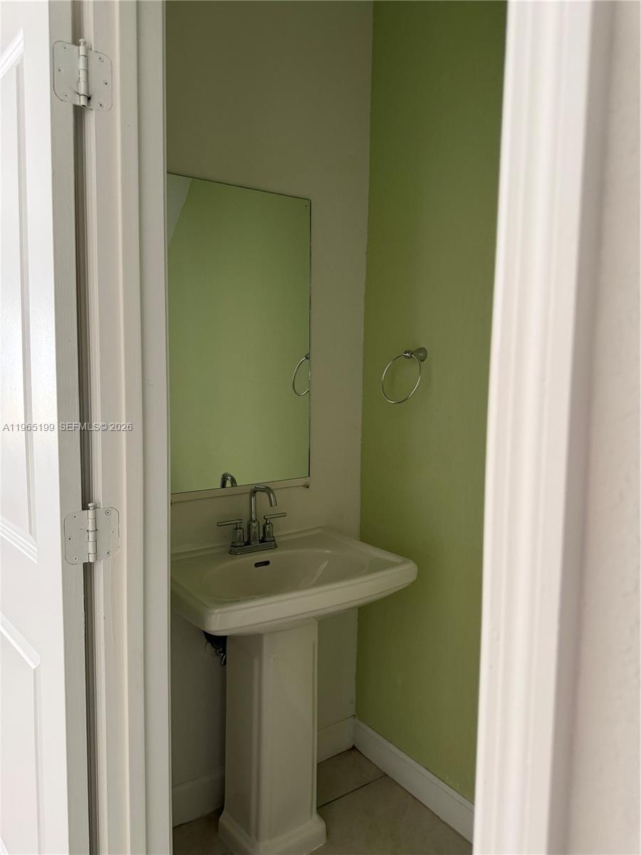 1137 3 / 3 1466 sq. ft. $ 2026-02-13 0 Photo