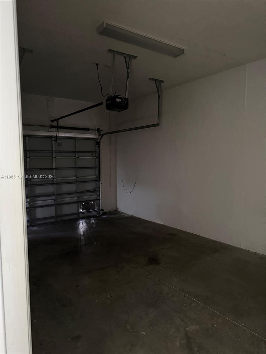 1137 3 / 3 1466 sq. ft. $ 2026-02-13 0 Photo