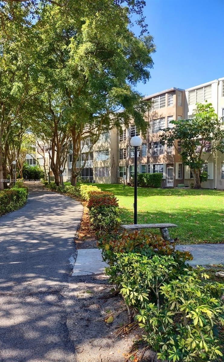 315-1 1 / 1 909 sq. ft. $ 2026-02-13 0 Photo