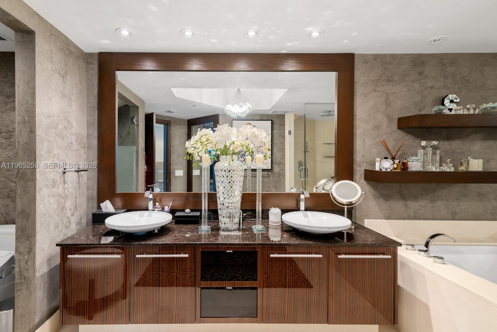 Photo of 2711 Ocean Dr #905, Hollywood, Florida, 33019 -