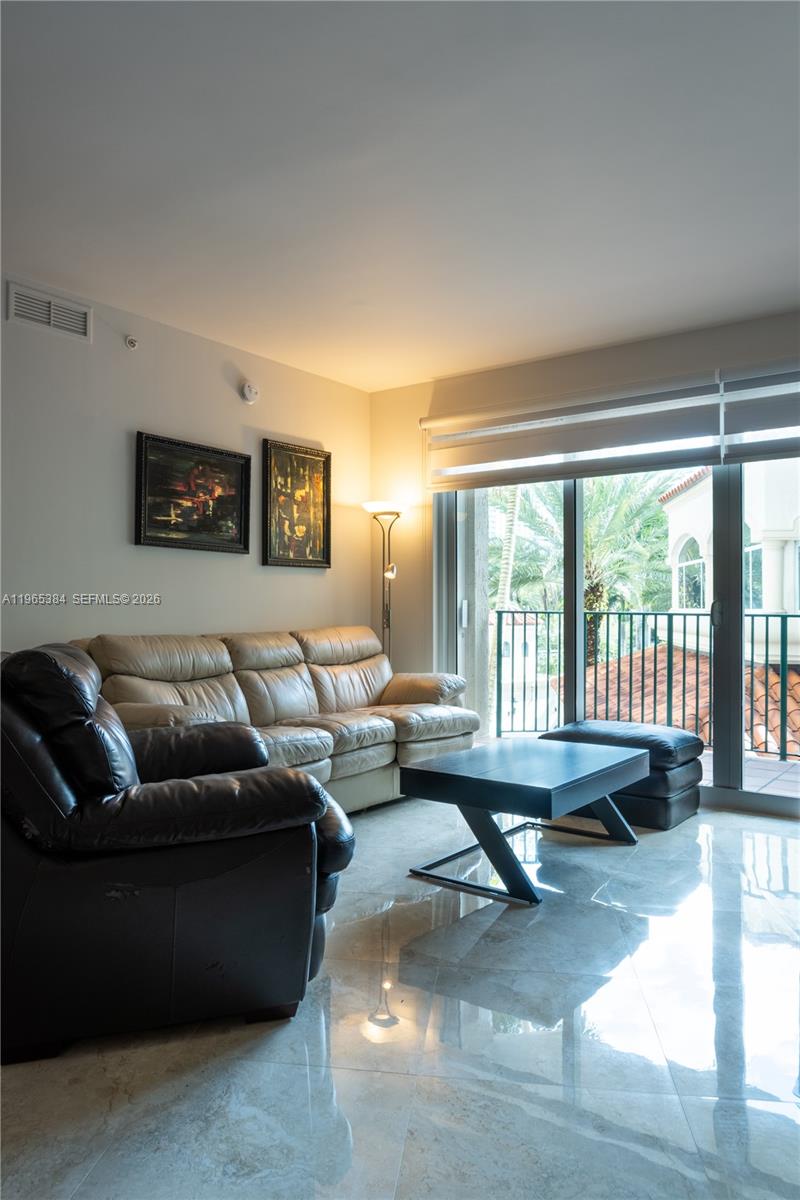 Photo of 20000 Country Club Dr  #307, Aventura, Florida, 33180 - 