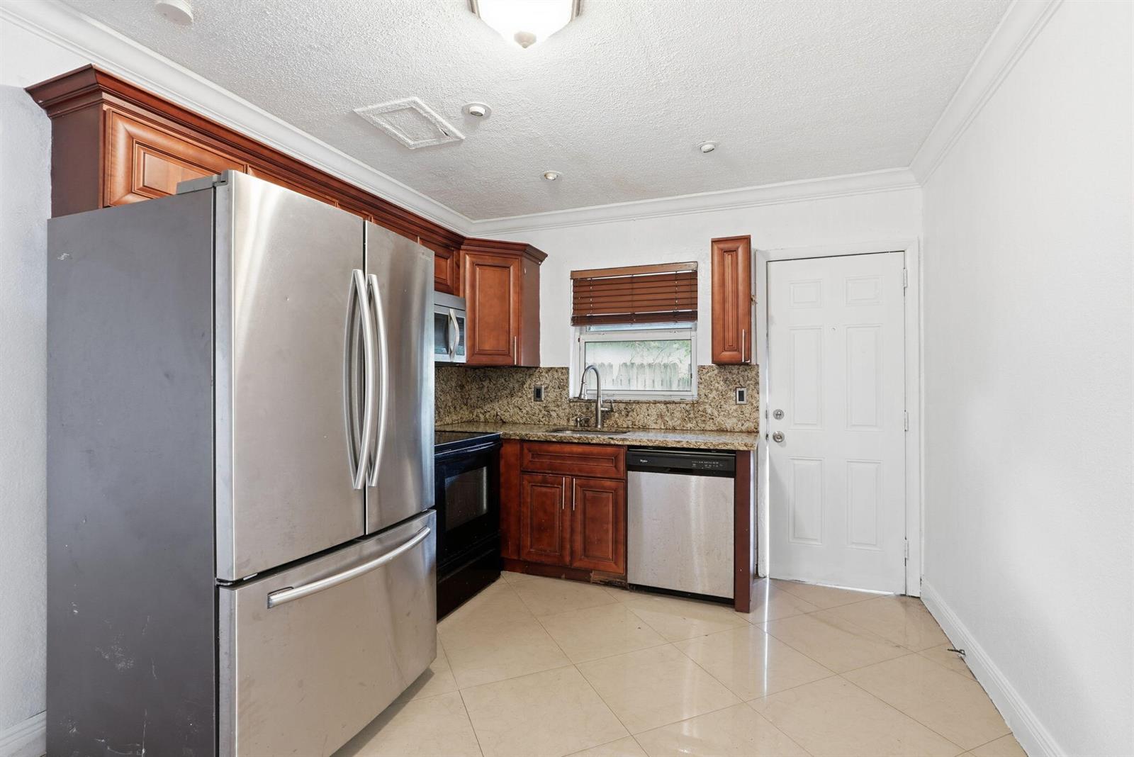 Ver detalles 1-2 / 2 1684 sq. ft. $ 2026-04-07 0 foto