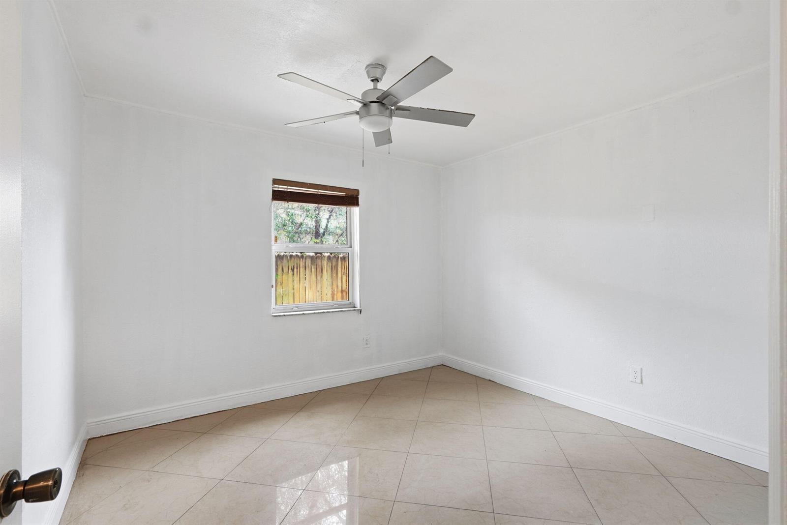 Ver detalles 1-2 / 2 1684 sq. ft. $ 2026-04-07 0 foto