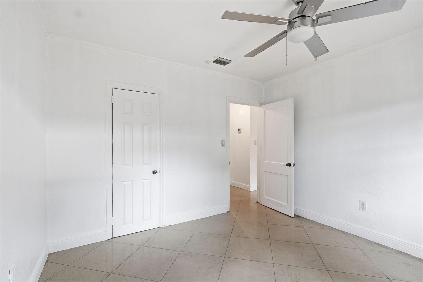 Ver detalles 1-2 / 2 1684 sq. ft. $ 2026-04-07 0 foto