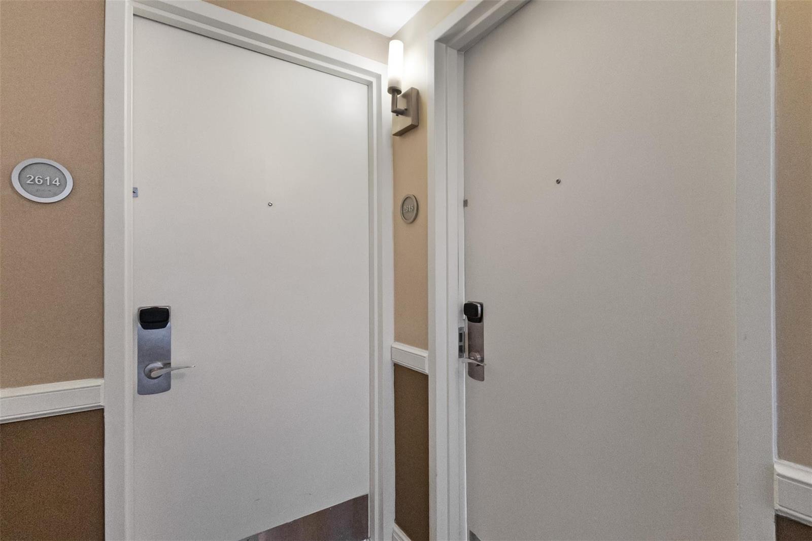 Ver detalles / 0 1021 sq. ft. $ 2026-06-21 0 foto