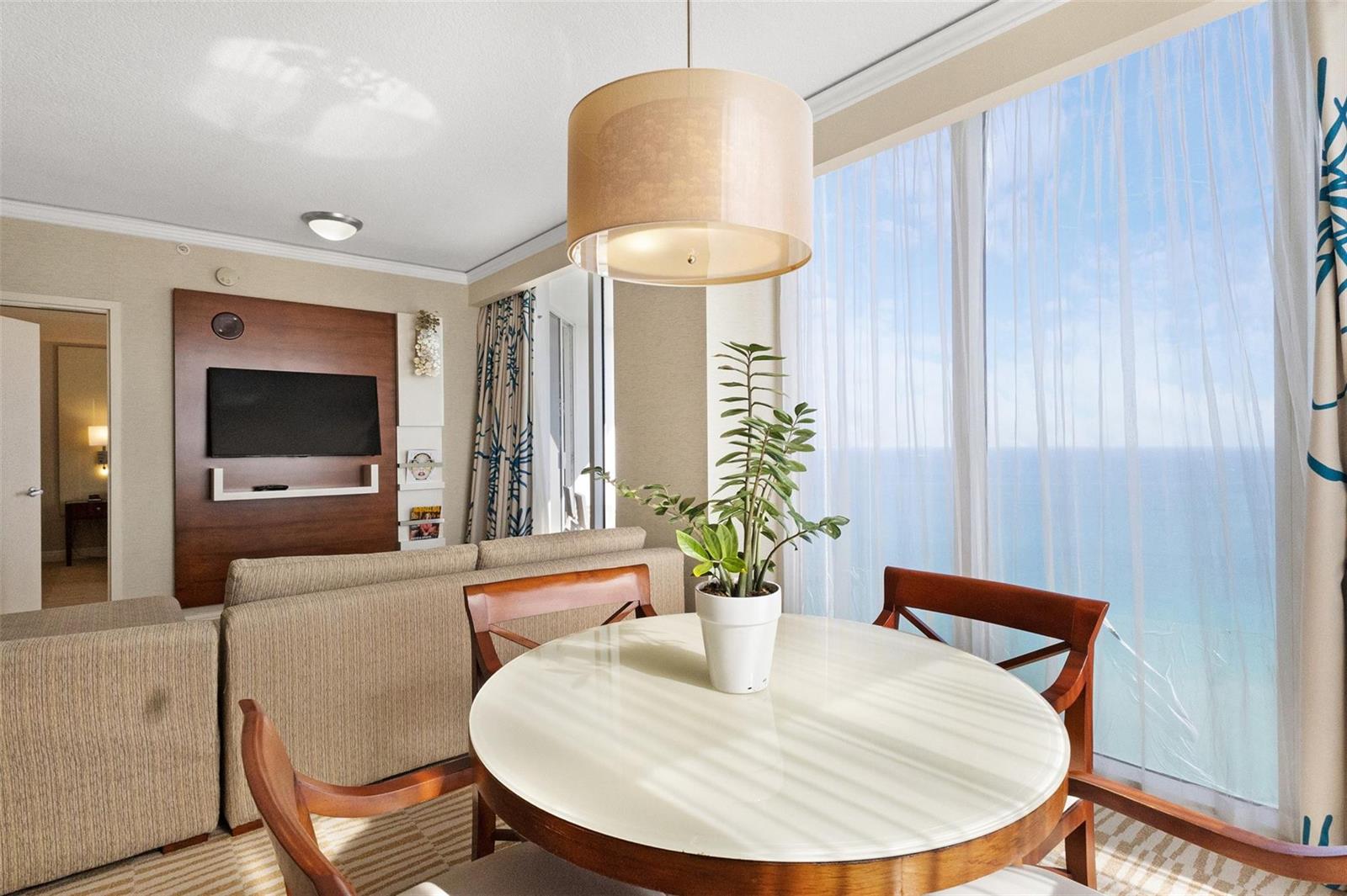 Ver detalles / 0 1021 sq. ft. $ 2026-06-21 0 foto