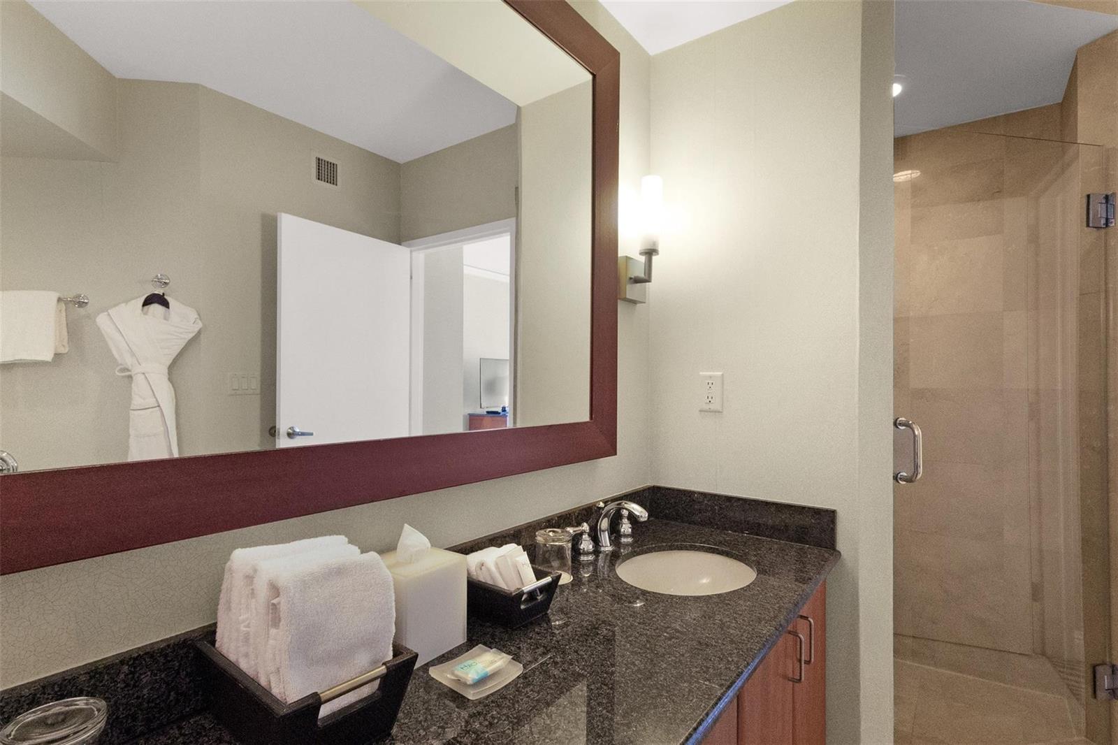 Ver detalles / 0 1021 sq. ft. $ 2026-06-21 0 foto