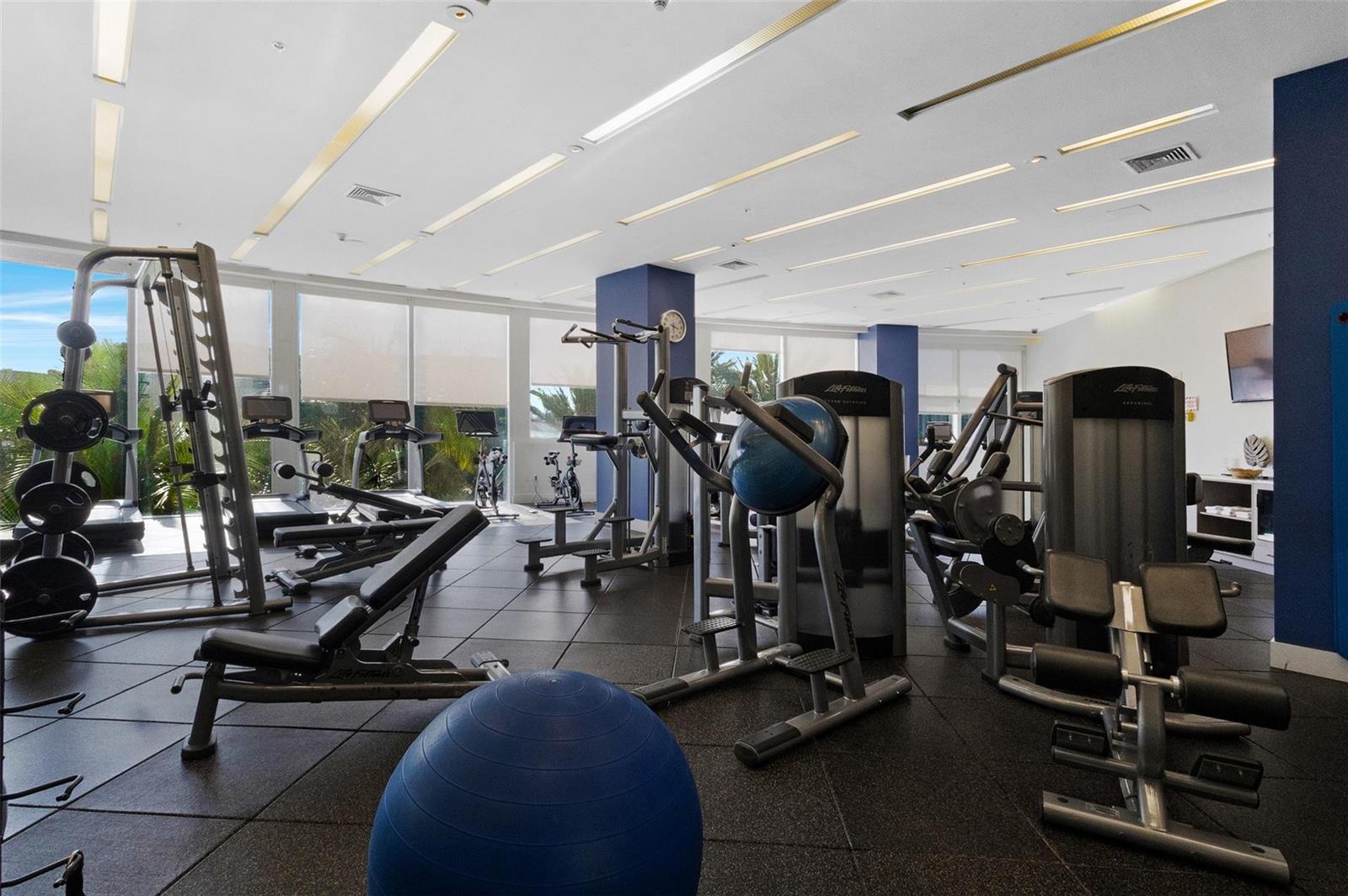 Ver detalles / 0 1021 sq. ft. $ 2026-06-21 0 foto