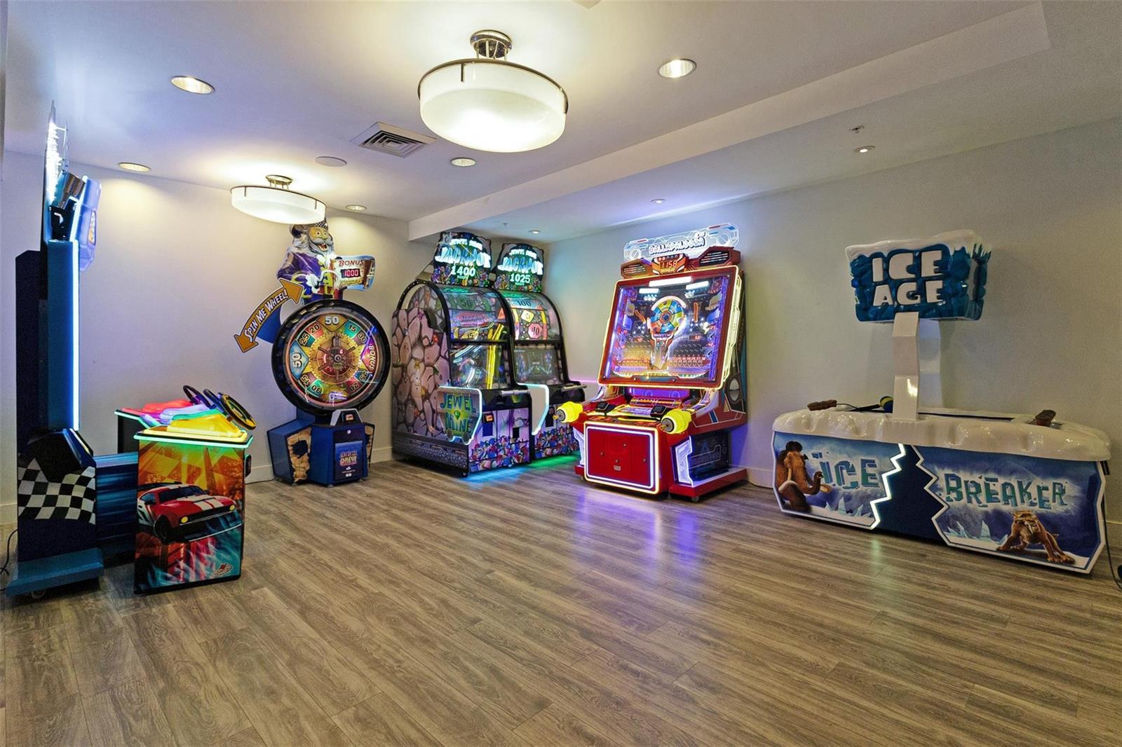 Ver detalles / 0 1021 sq. ft. $ 2026-06-21 0 foto