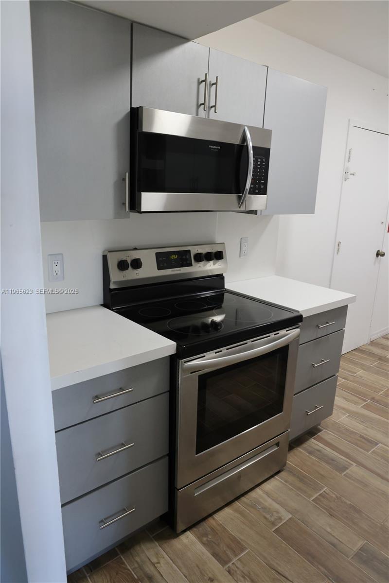 See details 604A 1 / 2 844 sq. ft. $ 2026-02-14 0 Photo