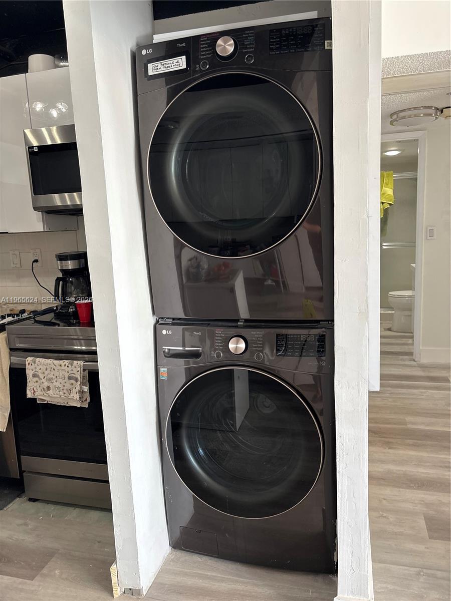 Photo of 20355 34th Ct  #1123, Aventura, Florida, 33180 - In unit laundry