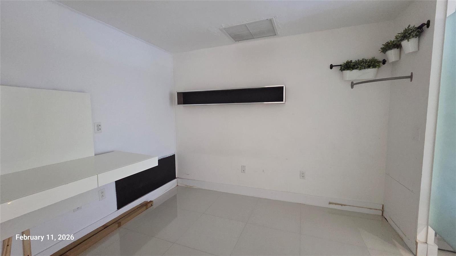 Photo of 2950 188th  #110, Aventura, Florida, 33180 - DEN