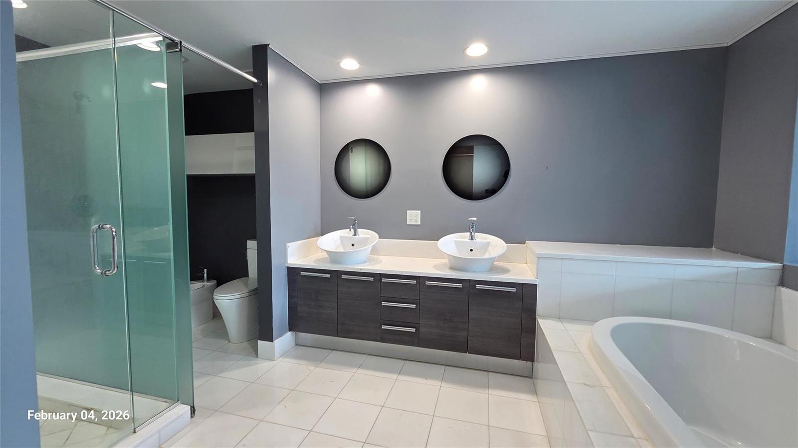 Photo of 2950 188th  #110, Aventura, Florida, 33180 - MASTER BATH