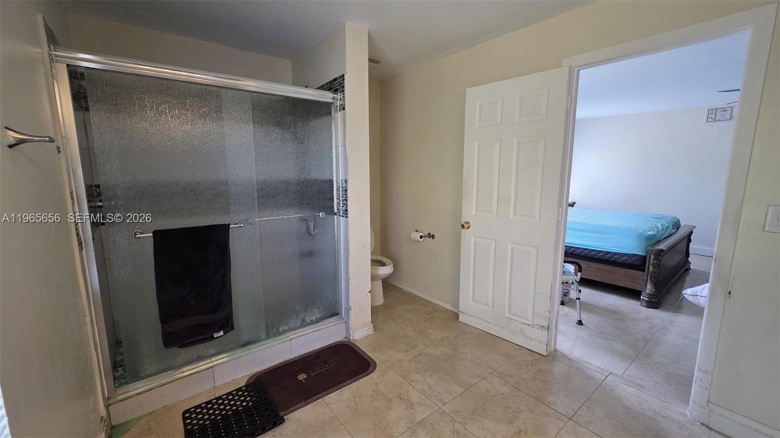 See details 825 4 / 2 2340 sq. ft. $ 2026-02-14 0 Photo