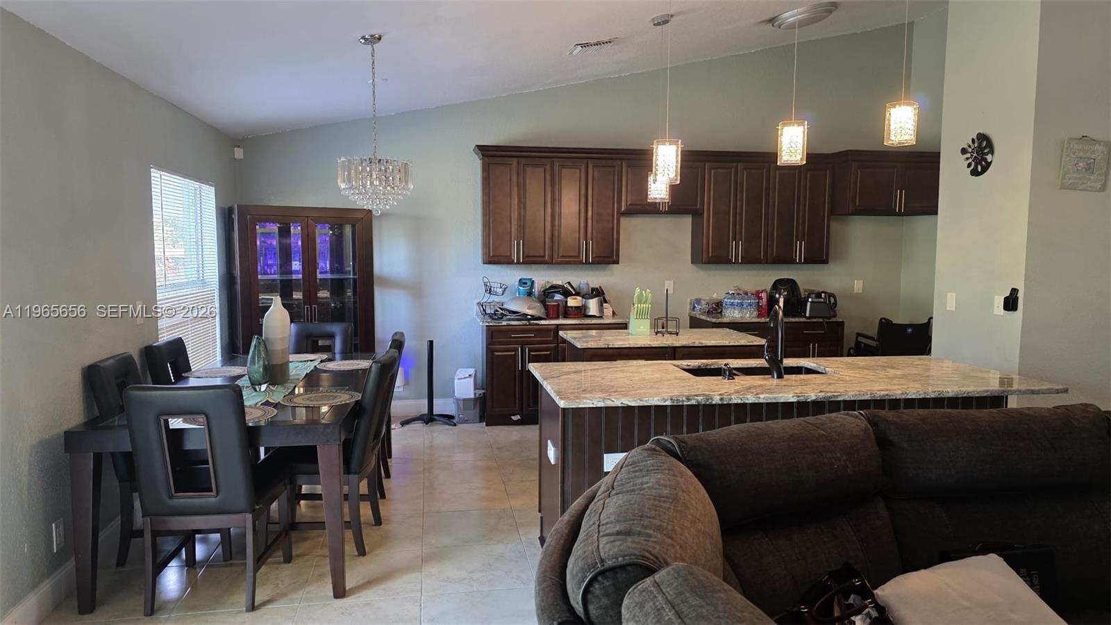 See details 825 4 / 2 2340 sq. ft. $ 2026-02-14 0 Photo