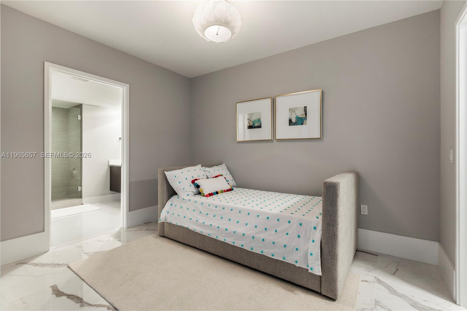 See details 4-806 2 / 3 1524 sq. ft. $ 2026-02-14 0 Photo