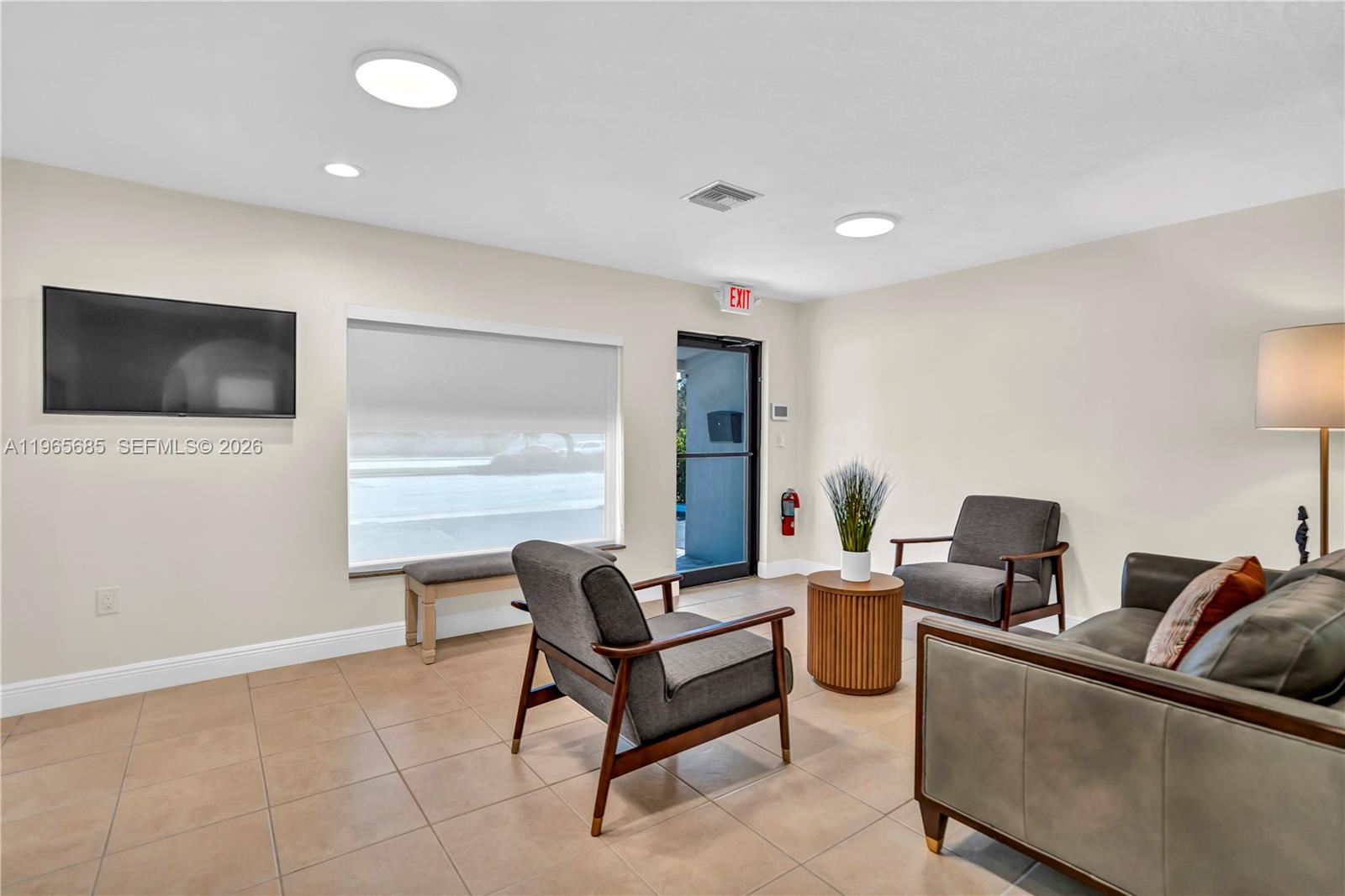 Ver detalles / sq. ft. $ 2026-02-14 0 foto