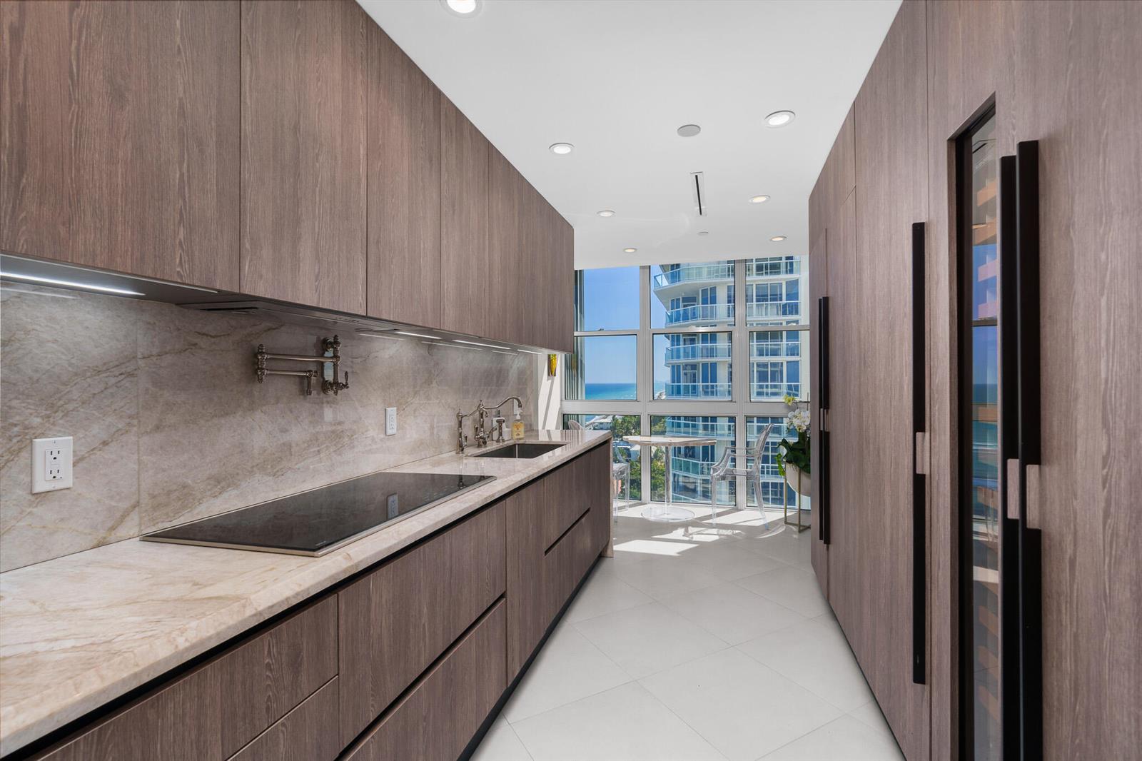 Photo of 6051 Ocean #1101, Hollywood, Florida, 33019 - DSC00825
