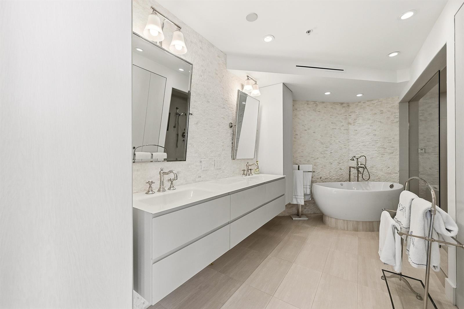 Photo of 6051 Ocean #1101, Hollywood, Florida, 33019 - 28_031_stl_0759