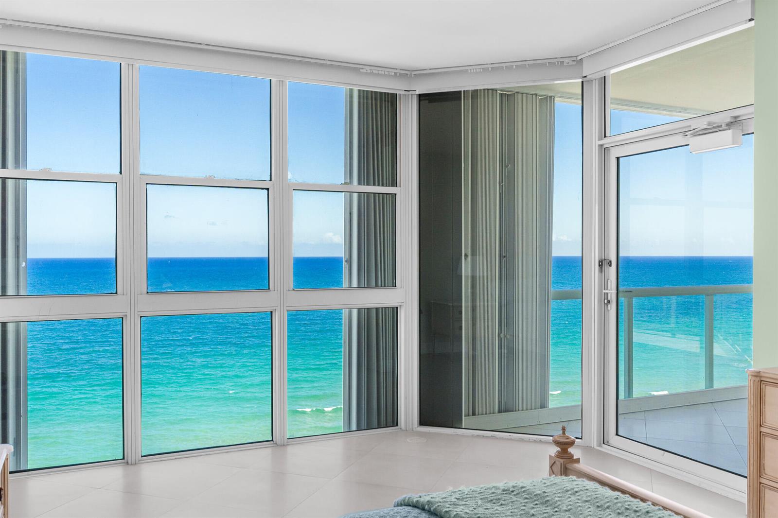 Photo of 6051 Ocean #1101, Hollywood, Florida, 33019 - DSC00983