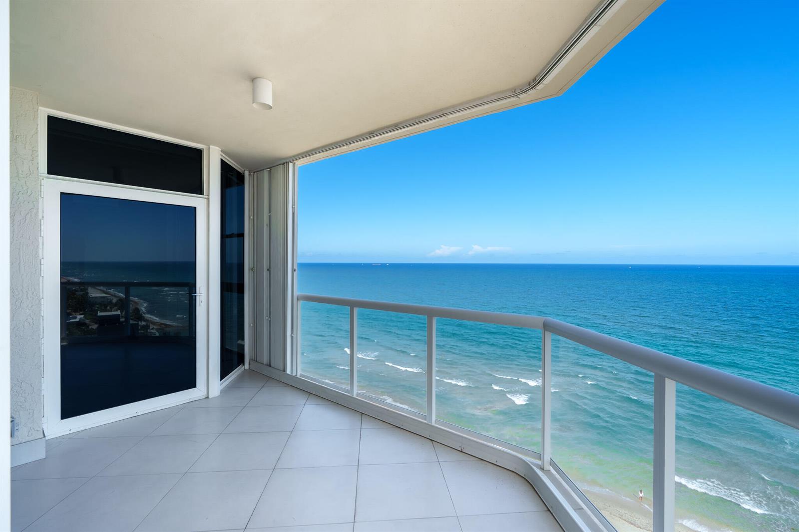Photo of 6051 Ocean #1101, Hollywood, Florida, 33019 - DSC01083