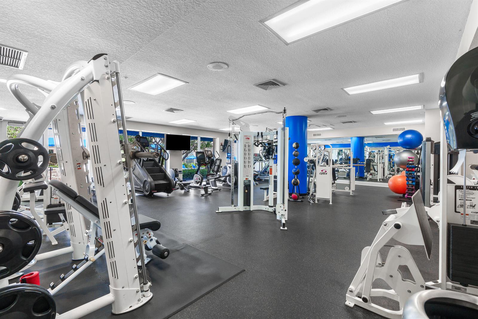 Photo of 6051 Ocean #1101, Hollywood, Florida, 33019 - DSC00583-2