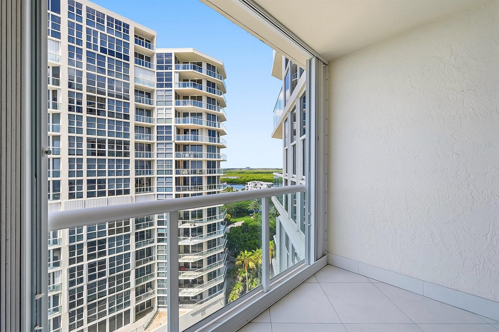 Photo of 6051 Ocean #1101, Hollywood, Florida, 33019 - 41_039_stl_0829