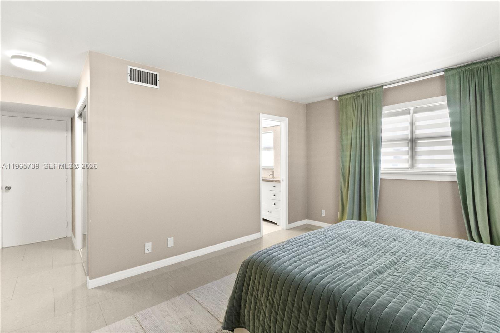 Photo of 301 14th Ave  #601, Hallandale Beach, Florida, 33009 - 