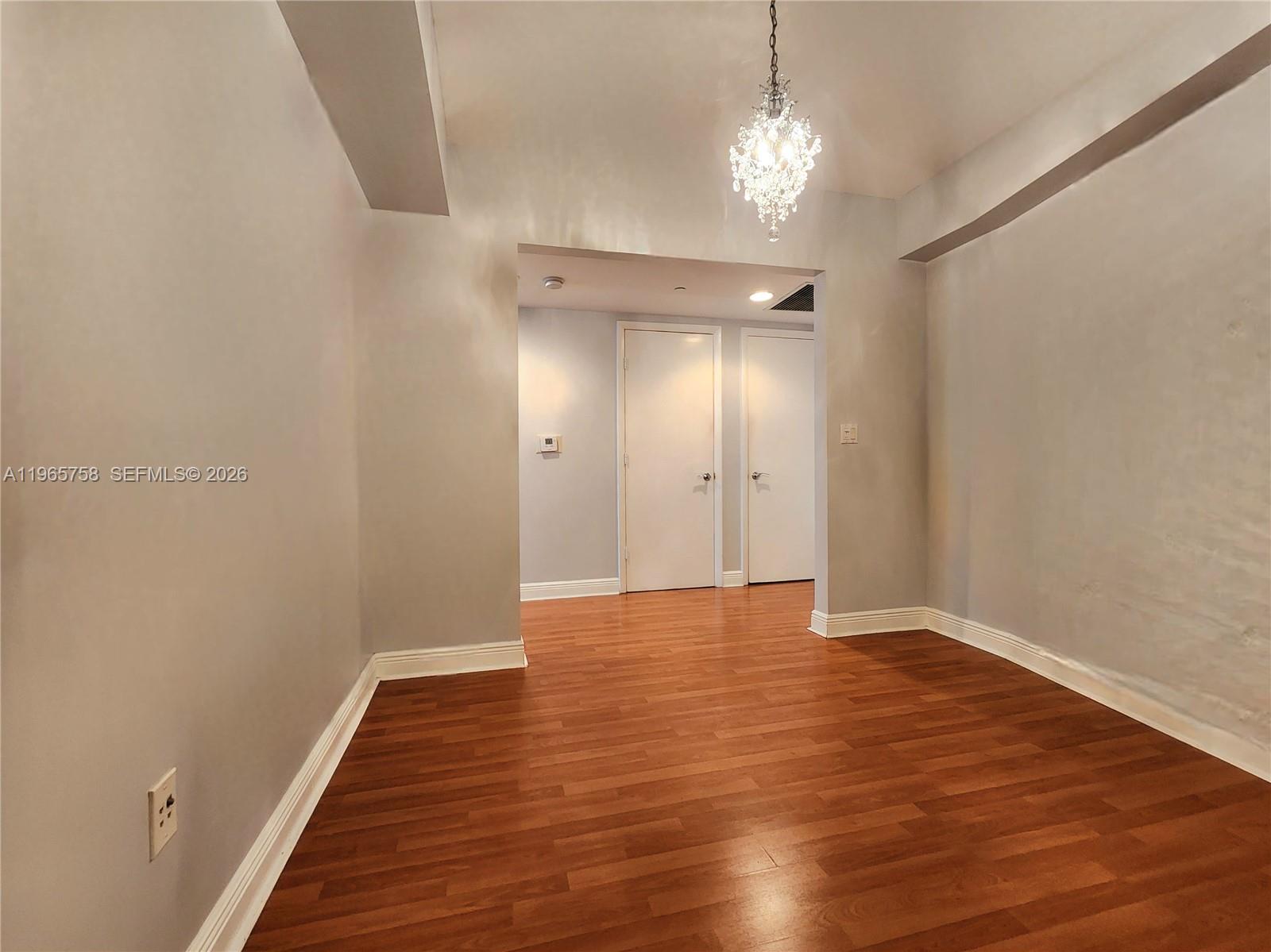 2406 2 / 1 1086 sq. ft. $ 2026-04-30 0 foto